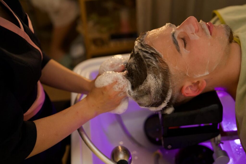 kaili head spa man